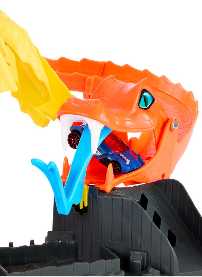 Hot Wheels City Toy Car Track Set, Pizza Slam Cobra Attack, Snake Tail Spiral Track With Randomizer, 1 Vehicle In 1:64 Scale  - Image 5