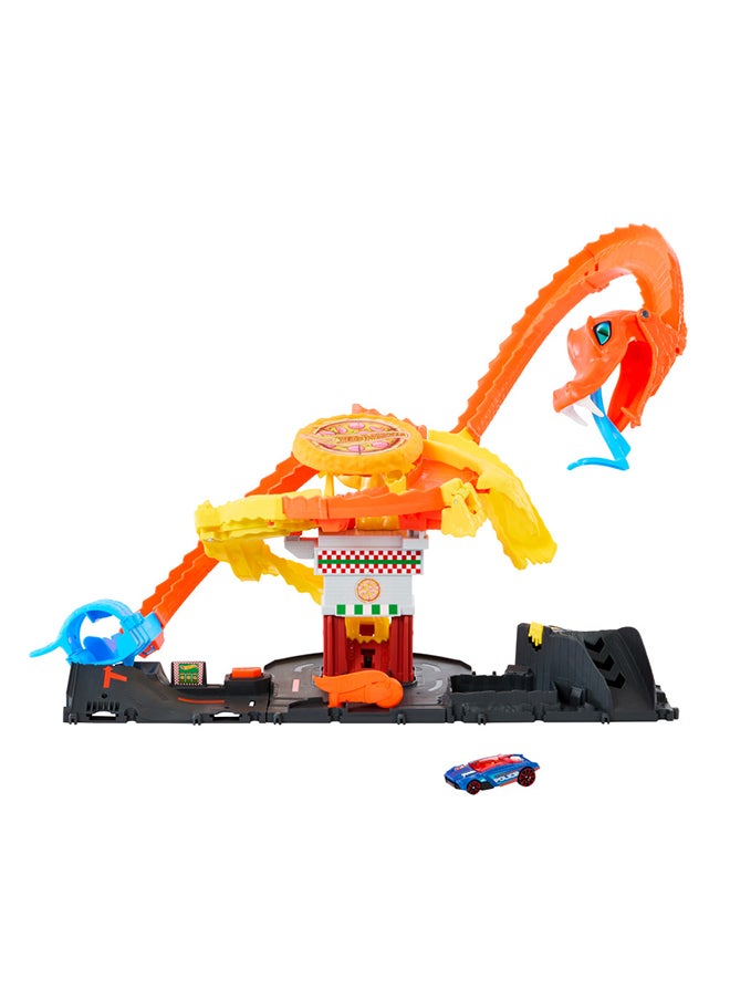 Hot Wheels City Toy Car Track Set, Pizza Slam Cobra Attack, Snake Tail Spiral Track With Randomizer, 1 Vehicle In 1:64 Scale  - Image 3