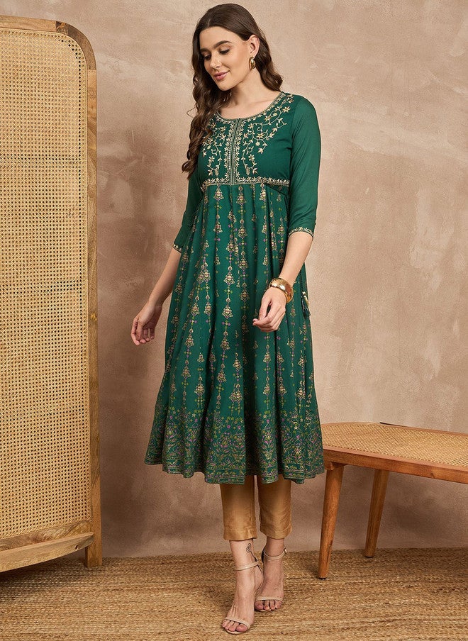 Baizee كل شيء عنك كورتا أناركالي مطبوعة بالأخضر مع تطريز خيوط مطوي - Image 5