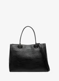 فلورا بيلا من شو إكسبرس BLACK