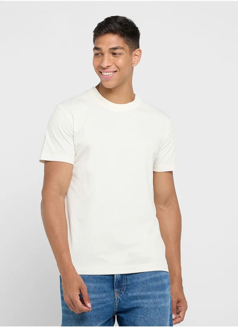 كالفن كلاين جينز Logo Print Crew Neck T-Shirt