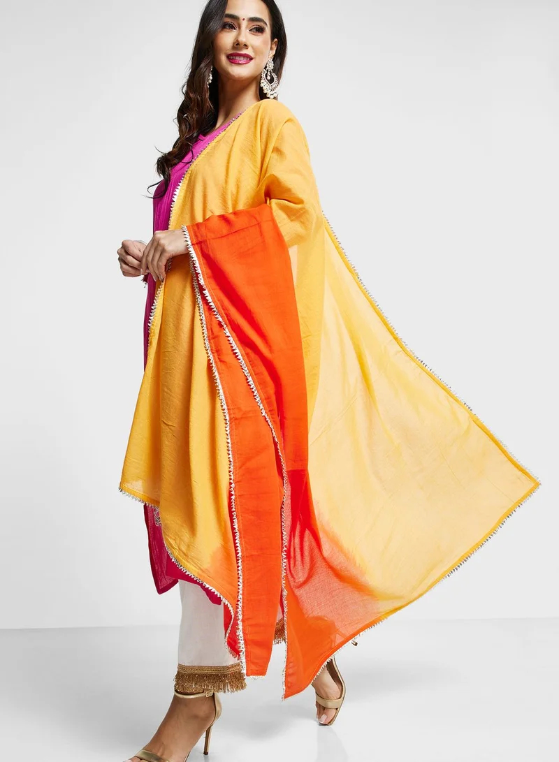 kolaba Lace Detail Color Block Dupatta
