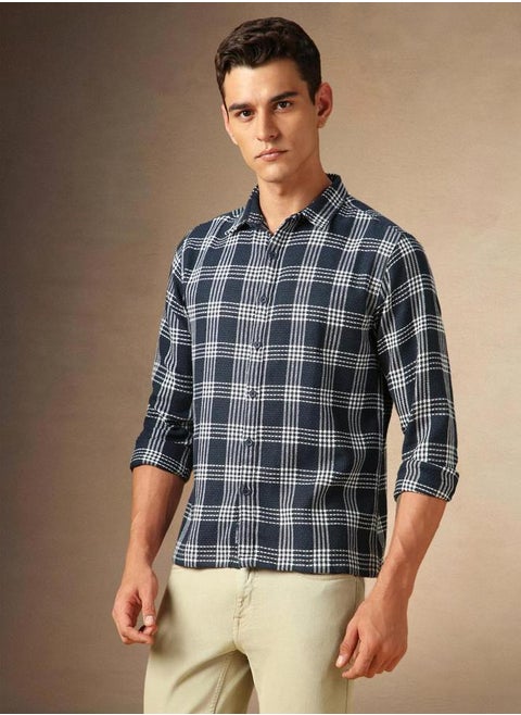 Checked Long Sleeves Button Down Shir by Styli