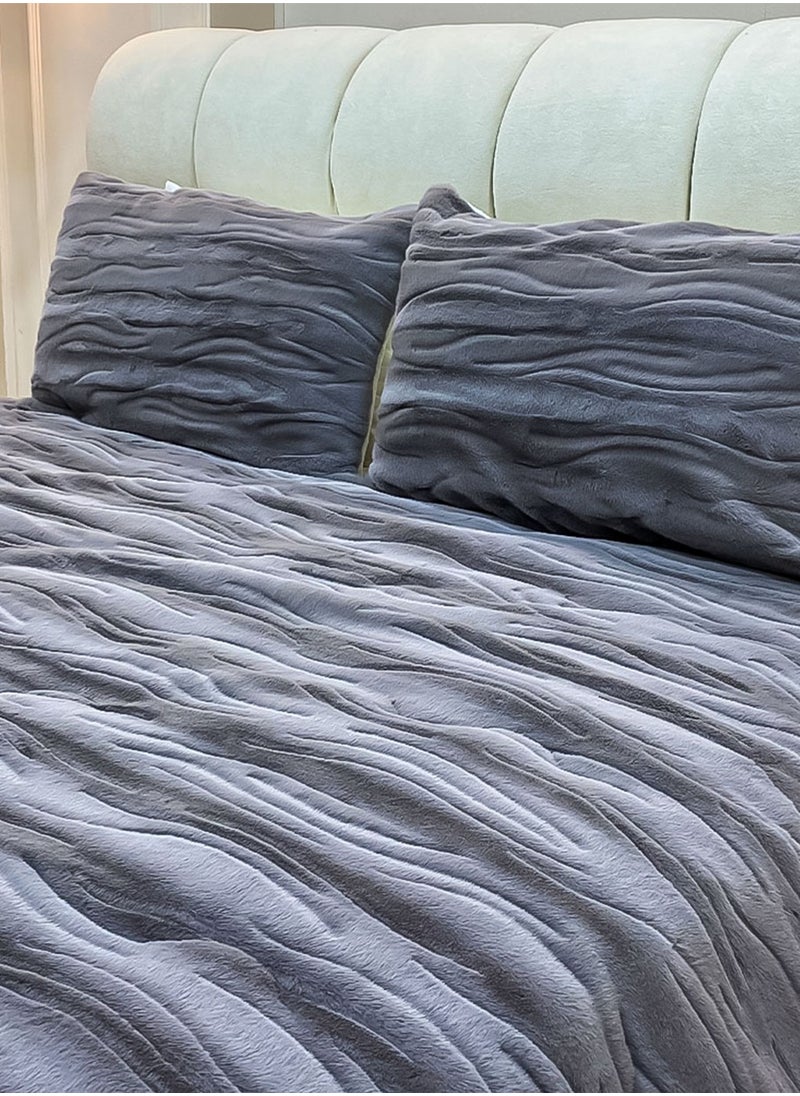 Family Bed Quilt set Spanish fur 2 pieces size 180 x 240 cm model 1622 from Family Bed  - Image 2