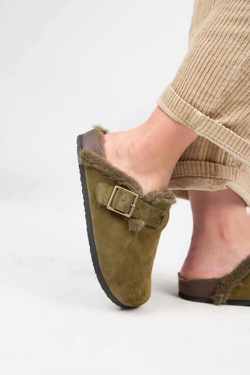 Manijero (Zeta 2 Fur) Women's Leather Belt Buckled Sabo Khaki Slippers  - Image 1