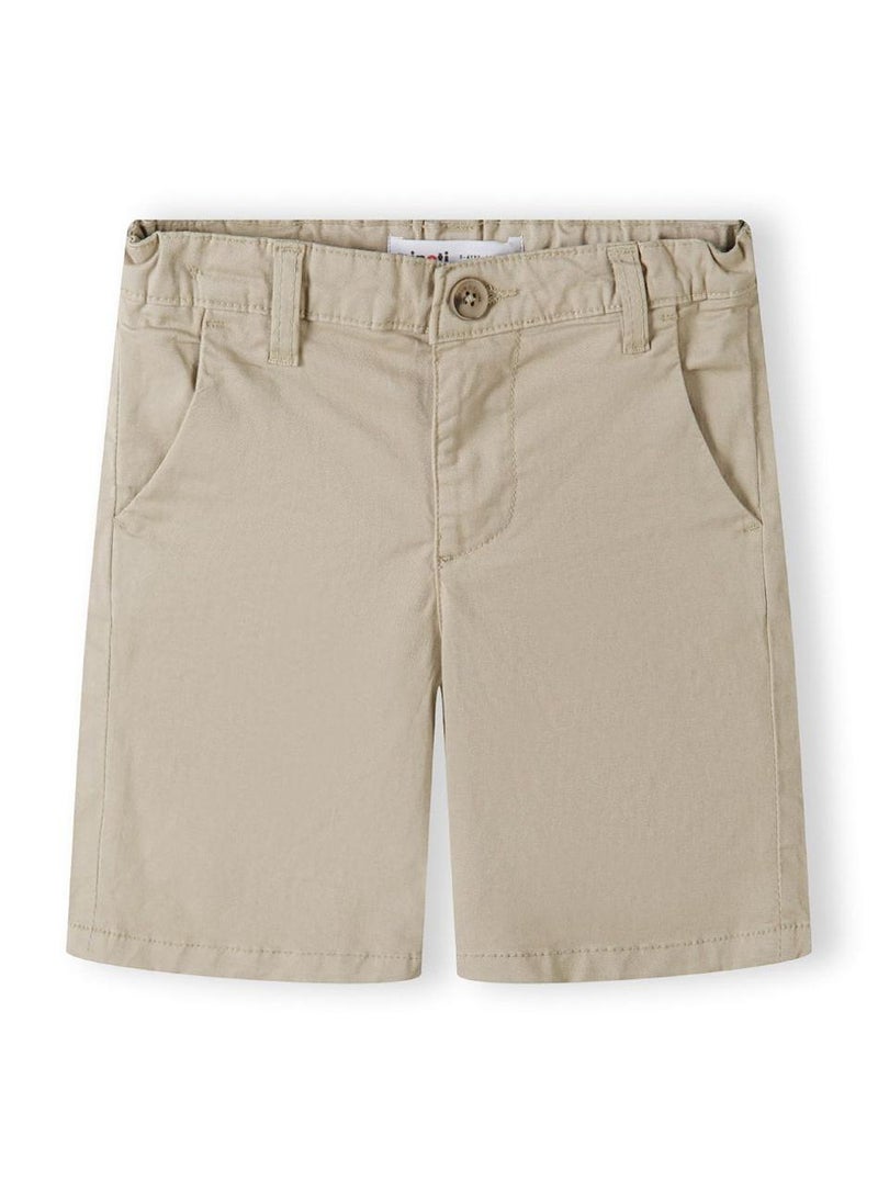 مينوتي شورت تشينو للأولاد بخصر قابل للتعديل - Image 2