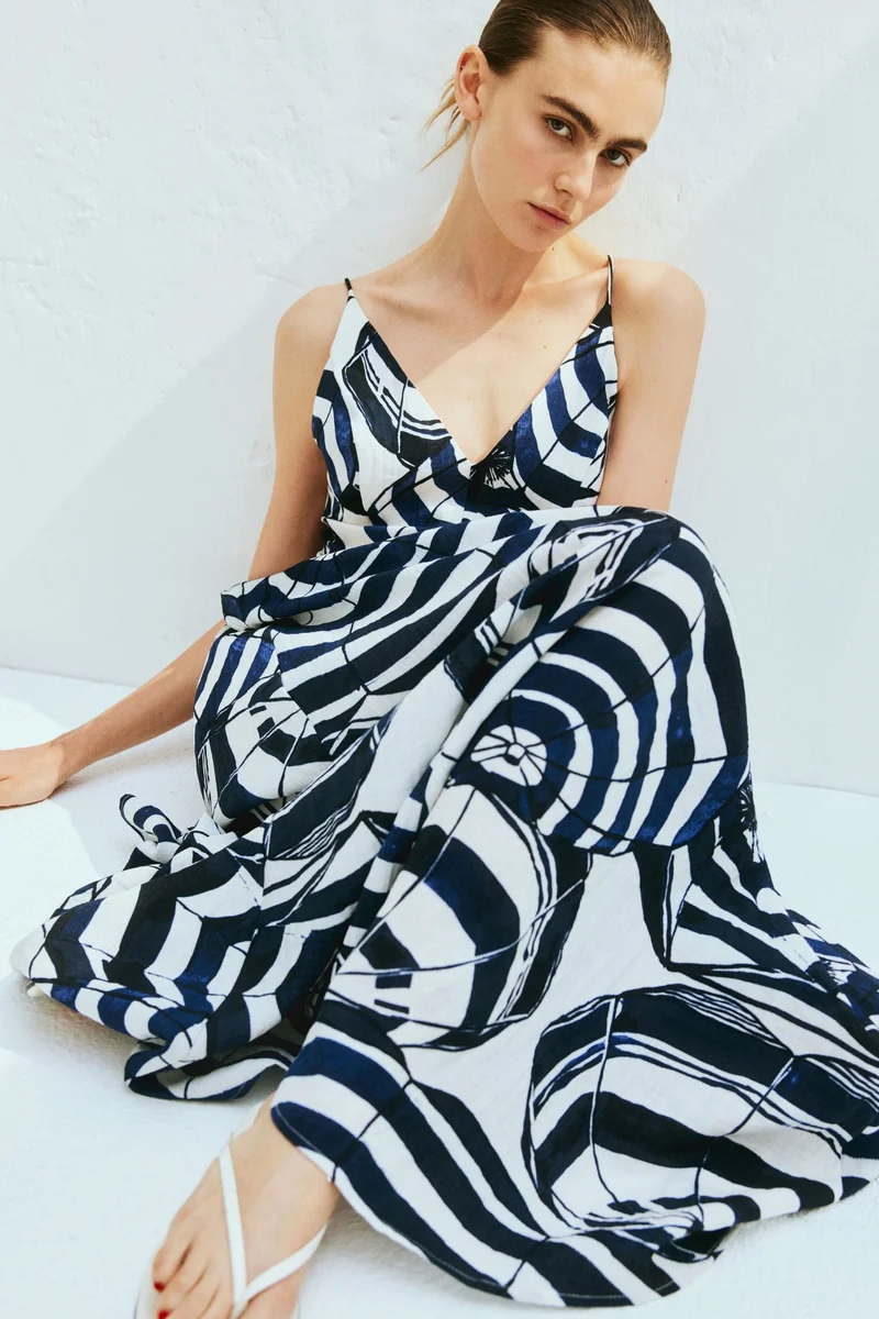 اتش اند ام فستان طويل بحمالات