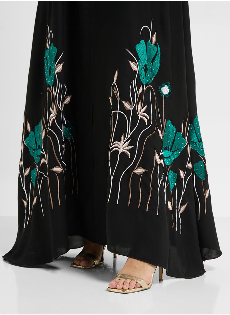 hayas closet Embroidered V-Neck Flared Sleeve Abaya  - Image 5