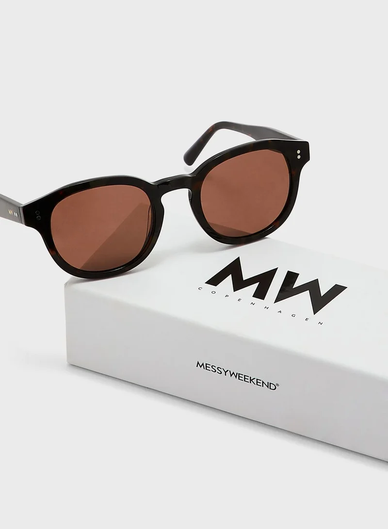 MESSYWEEKEND Bille Shape Sunglasses