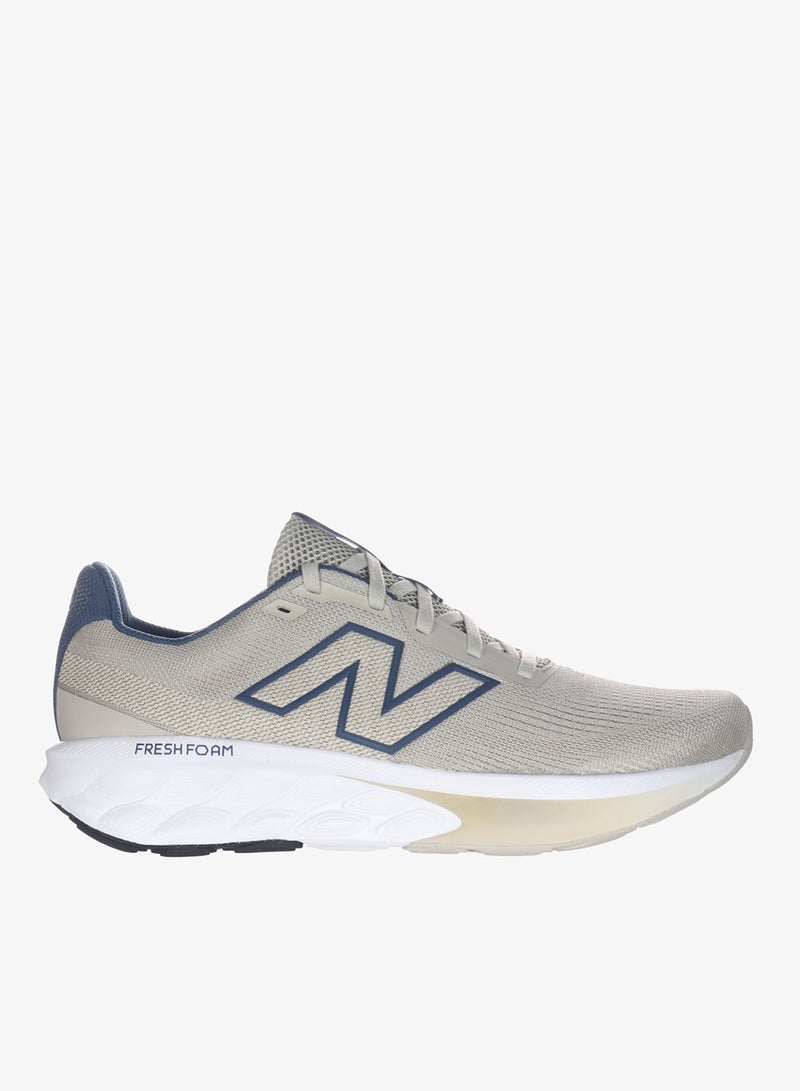 New Balance 520 Sports Shoes - Image 1