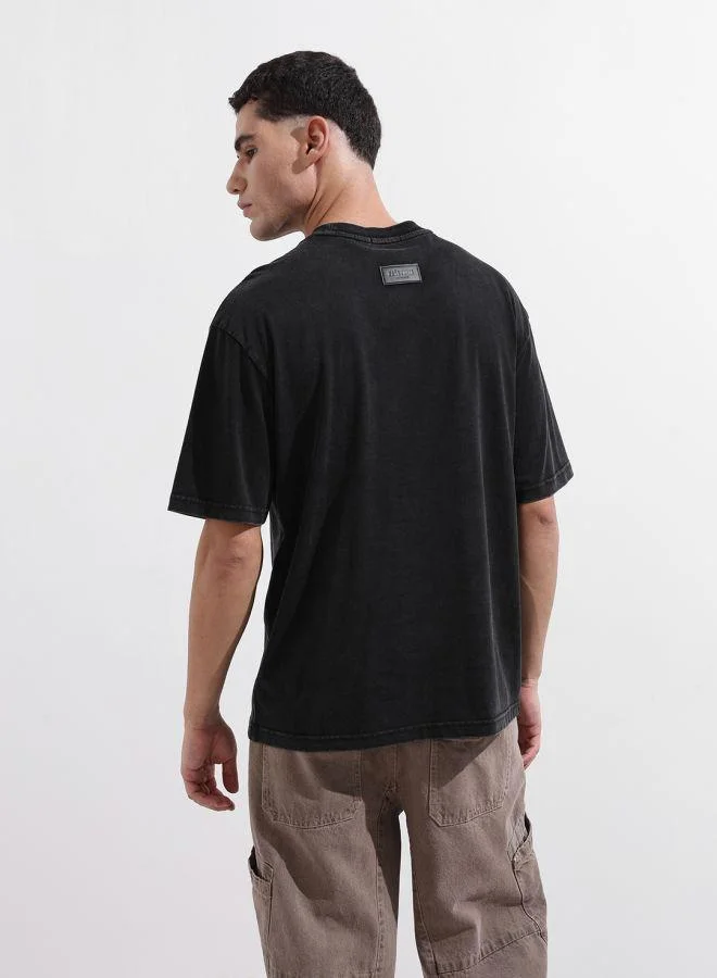 The Indian Garage Co Men Relaxed Fit Graphic Printed Crew Neck Half Sleeves T-Shirt