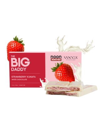 Strawberry Kunafa White Chocolate