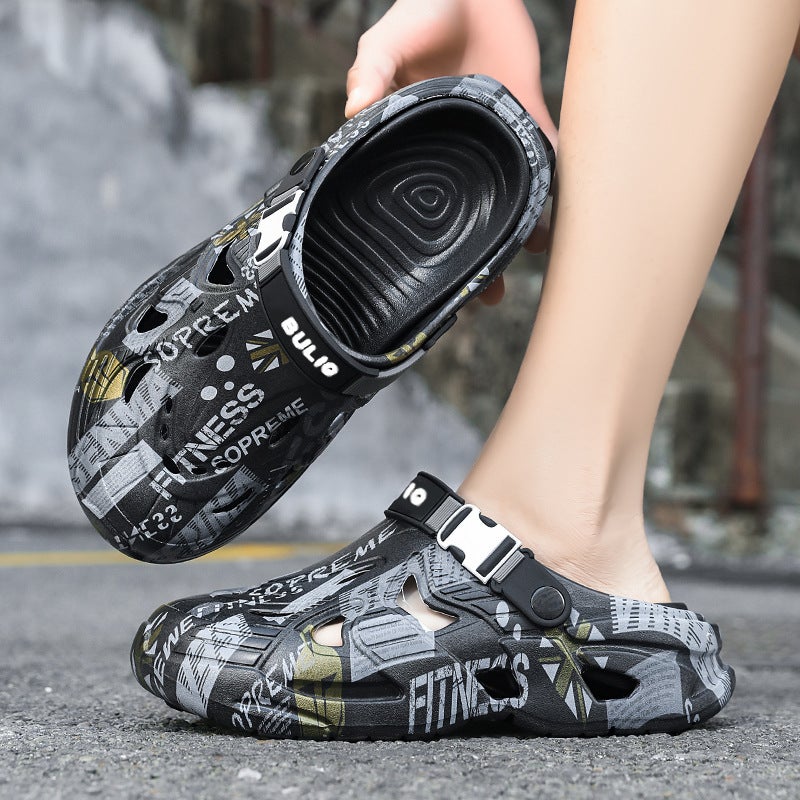 Croc-Style Shoes For Men And Women, Graffiti Design, Outdoor Wear, Parent-Child Shoes, Boys And Girls, Super Soft Beach Sandals, Dual-Use Slippers For Couples - Image 1