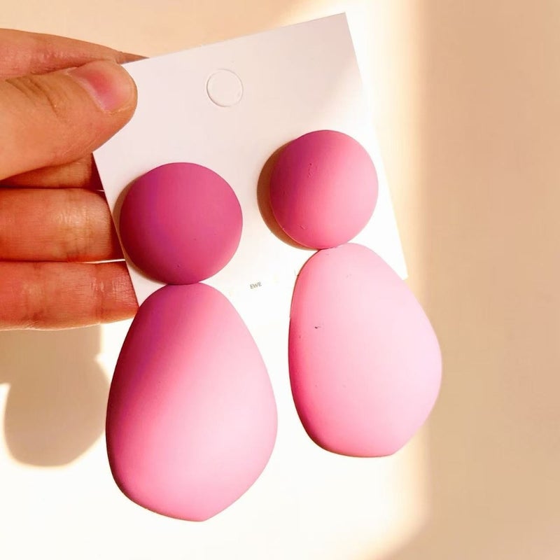 New color spray painted geometric steamed bread earrings exaggerated red metal earrings simple water drop earrings  cross-border - Image 4