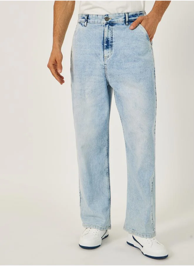 ستايلي Mid Rise Wide Leg Faded Jeans