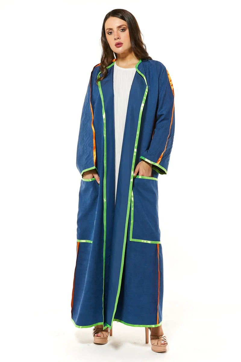 Moistreet Piping Pocket Detailed Abaya