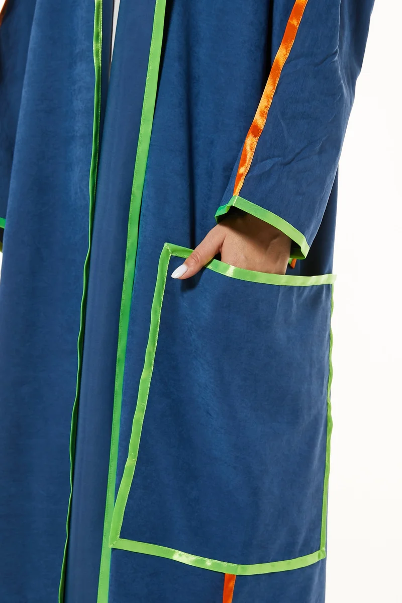 Moistreet  Piping Pocket Detailed Abaya for Women | Best Price UAE