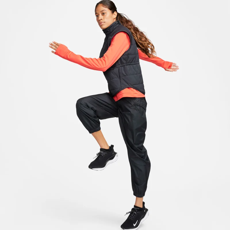 Nike Black Women's Therma-FIT Swift Running Gilet for Women | Best Price UAE