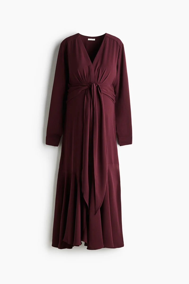 اتش اند ام فستان كريب بتفاصيل أربطة من تشكيلة ماما