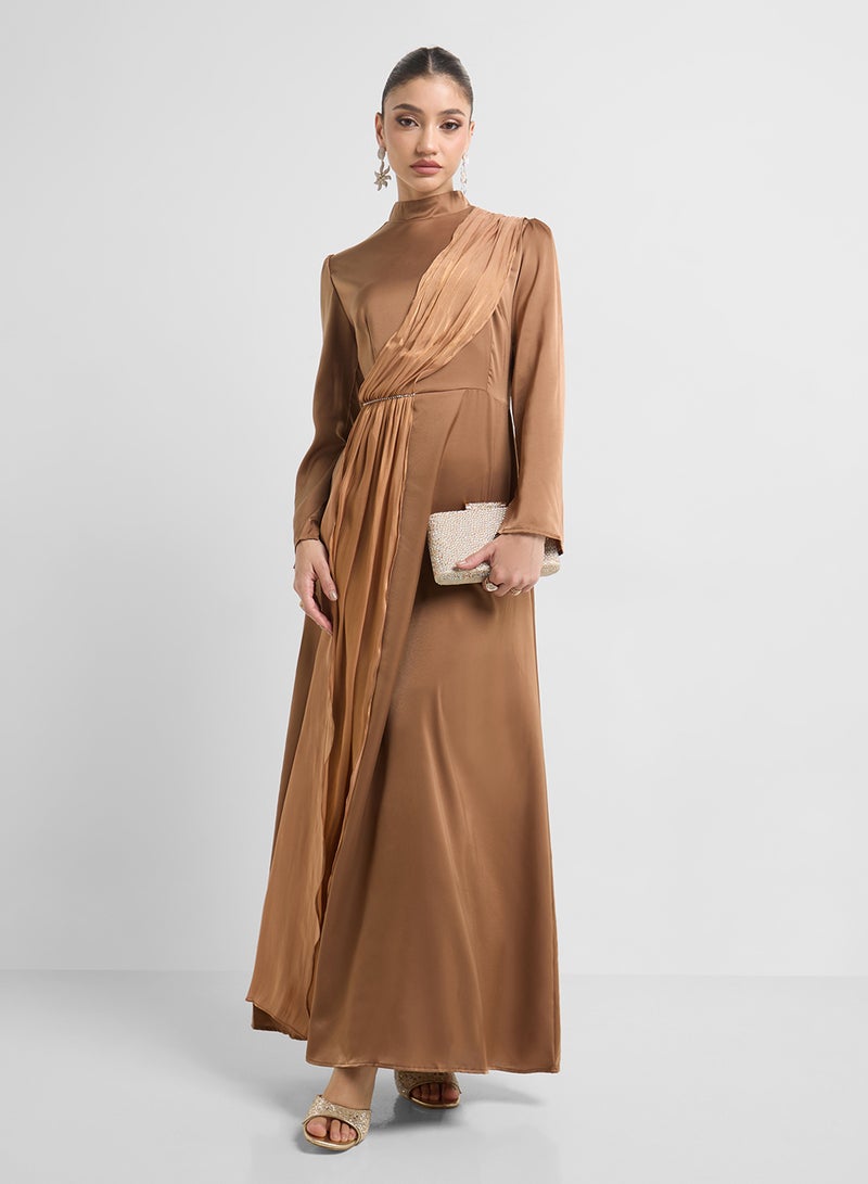 خزانة فستان بتفاصيل درابيه - Image 4