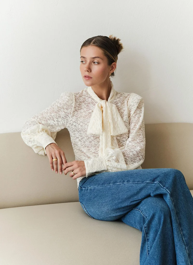 Lichi  Straight jeans with scuffs for Women | Best Price UAE
