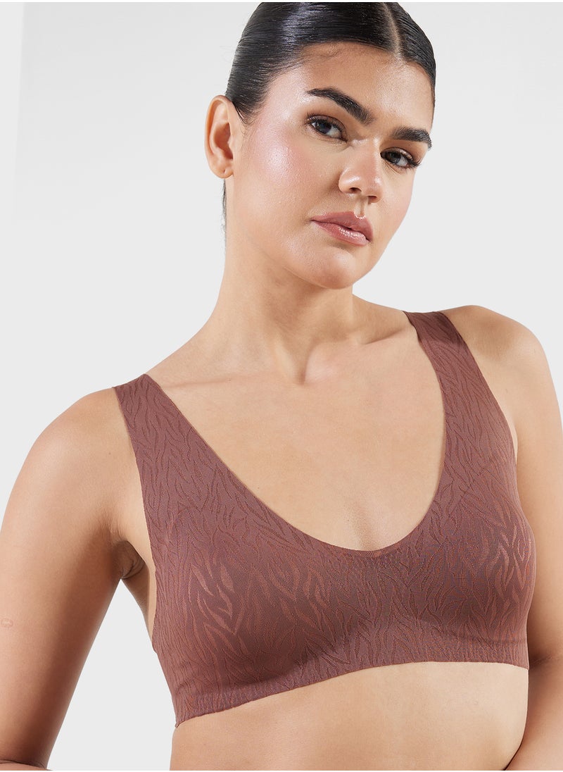 FRWD Seamless Scoop Neck Sports Bra  - Image 3