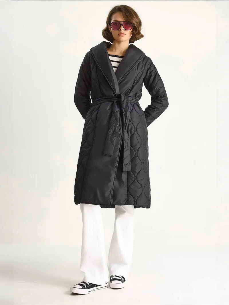 Bianco Lucci LUCCI Textured Shawl Collar Midi Puffer Jacket with Tie Closure