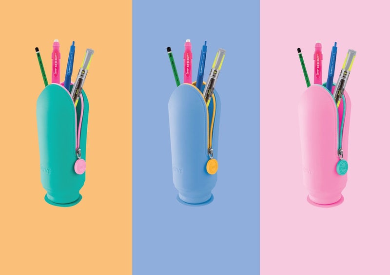 Serve Hoop Vacuum Pencil Case - Mint Green  - Image 2