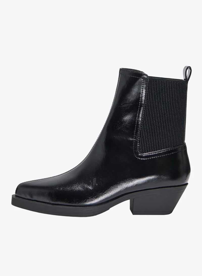 Bronco Chelsea Cowboy Ankle Boots