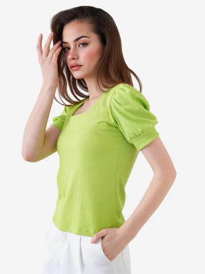 بيغ دارت بلوزة بياقة مربعة بقصة ضيقة من