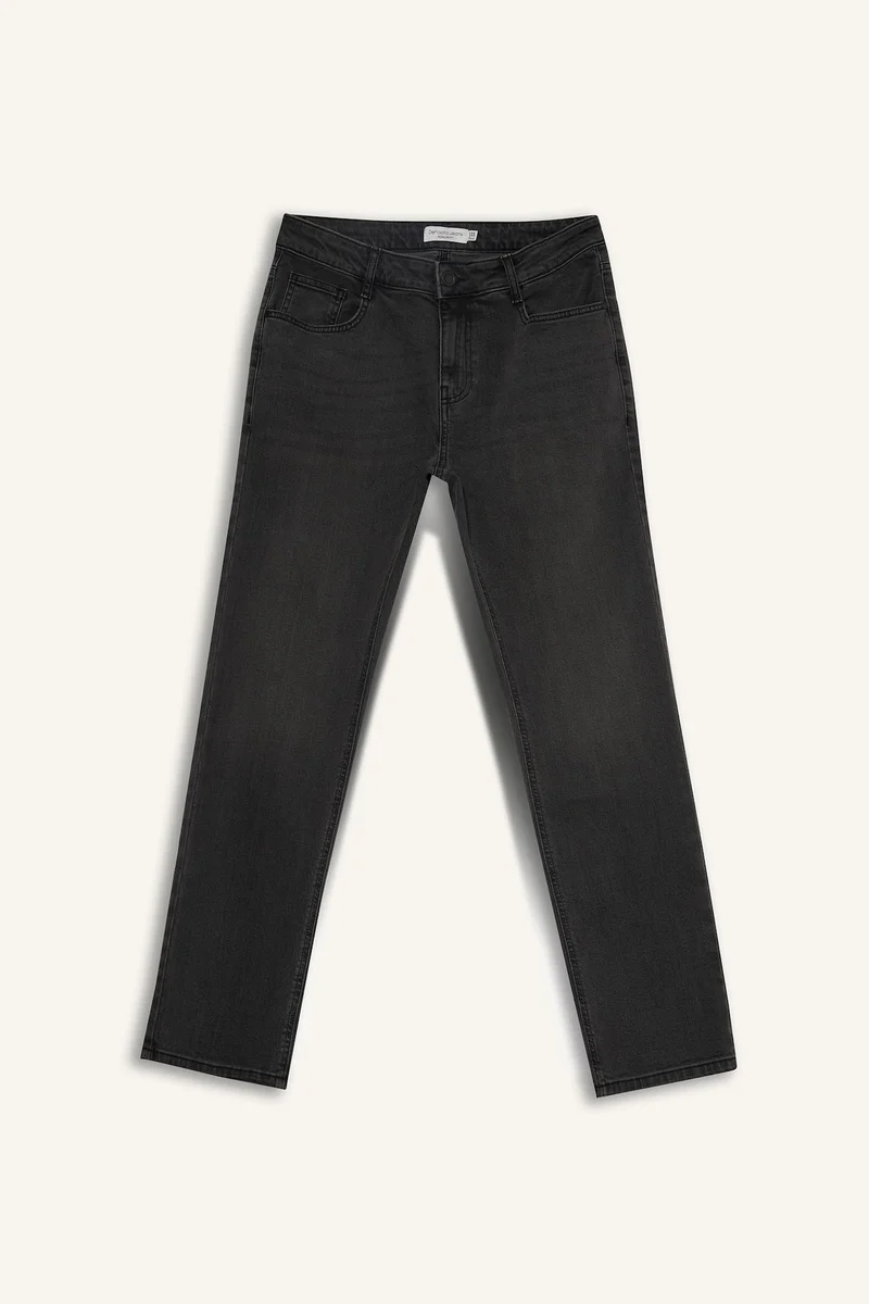 Defacto  Sergio Regular Fit Regular Hem Jeans for Men | Best Price UAE
