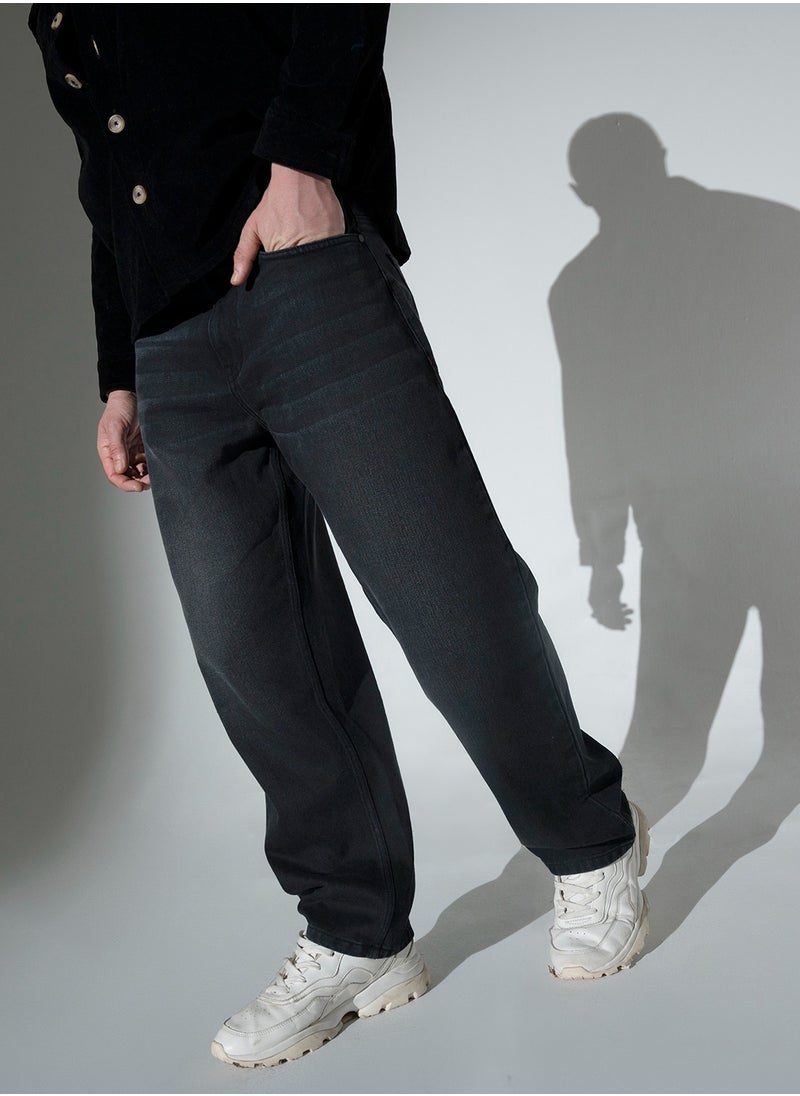 Hubberholme Relaxed Fit Mid-Rise Low Distress Jeans for Men  - Image 2