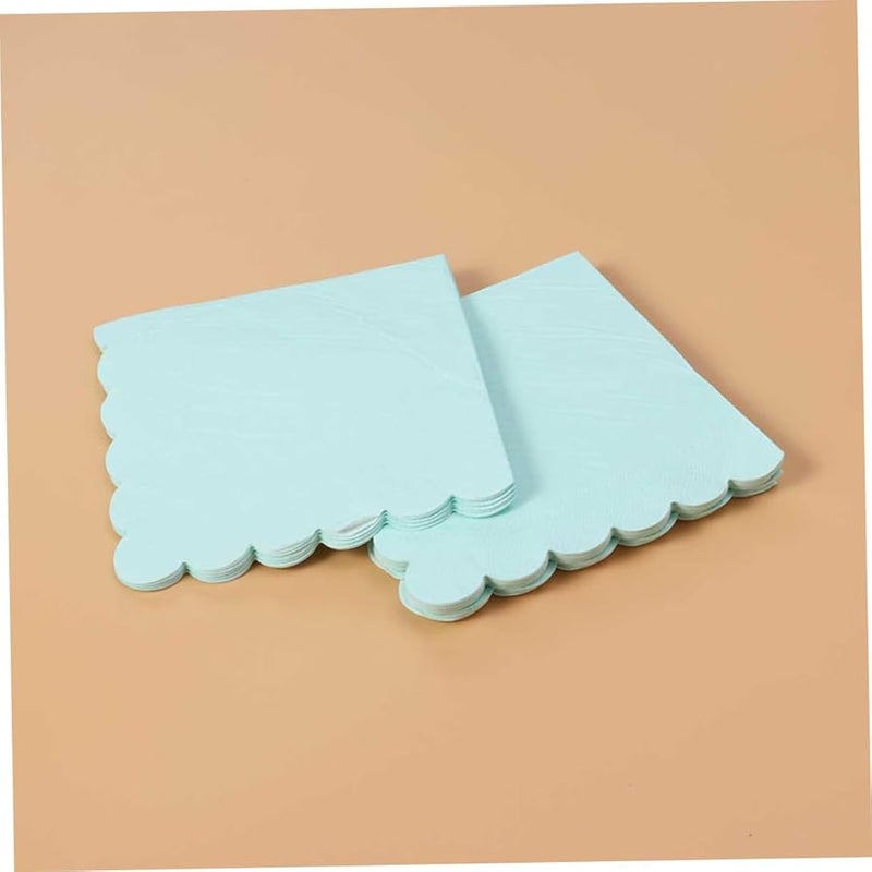 مناديل نعناع خضراء زخرفية بحافة متموجة 16 قطعة ناعمة وماصة للاستخدام لمرة واحدة للحفلات - Image 3