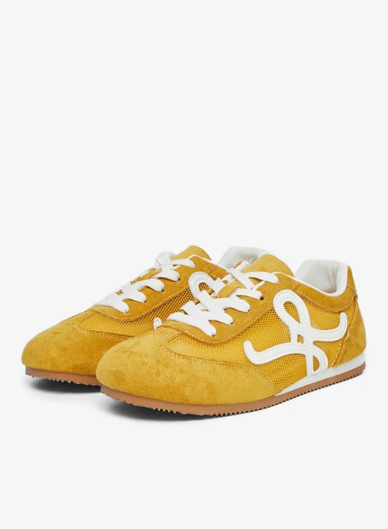 ستايلي اكتيف سنيكرز ستايلي ألماني برباط