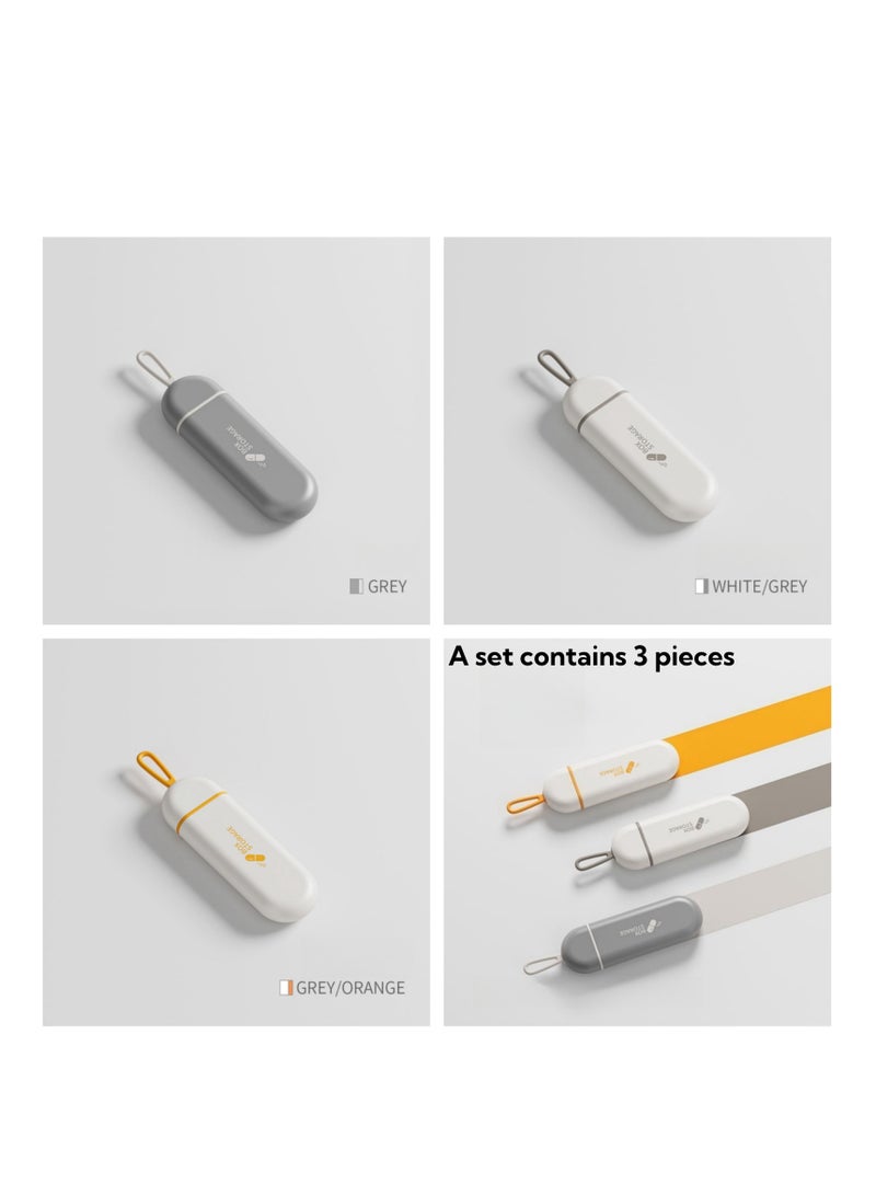 نوفولان منظم حبوب محمول - عبوة من 3 صناديق صغيرة لتخزين الأدوية أثناء السفر مع فواصل للصباح والظهيرة والليل - حلقة سيليكون مقاومة للماء وحبل تعليق مريح وملمس ناعم 14 × 3.6 سم - Image 4