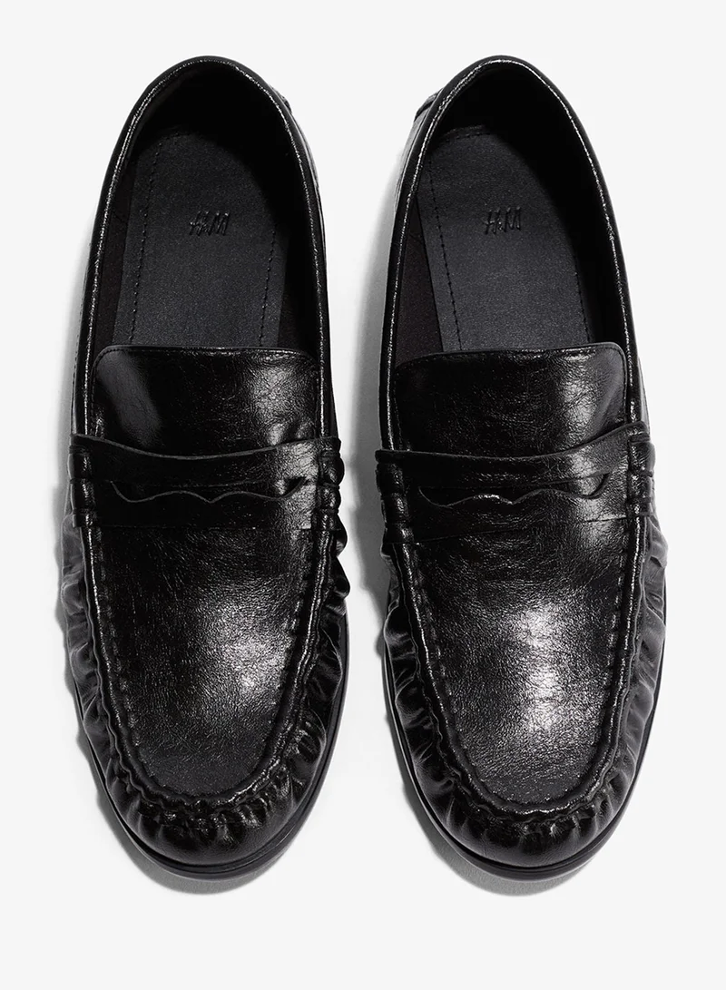 اتش اند ام حذاء لوفر