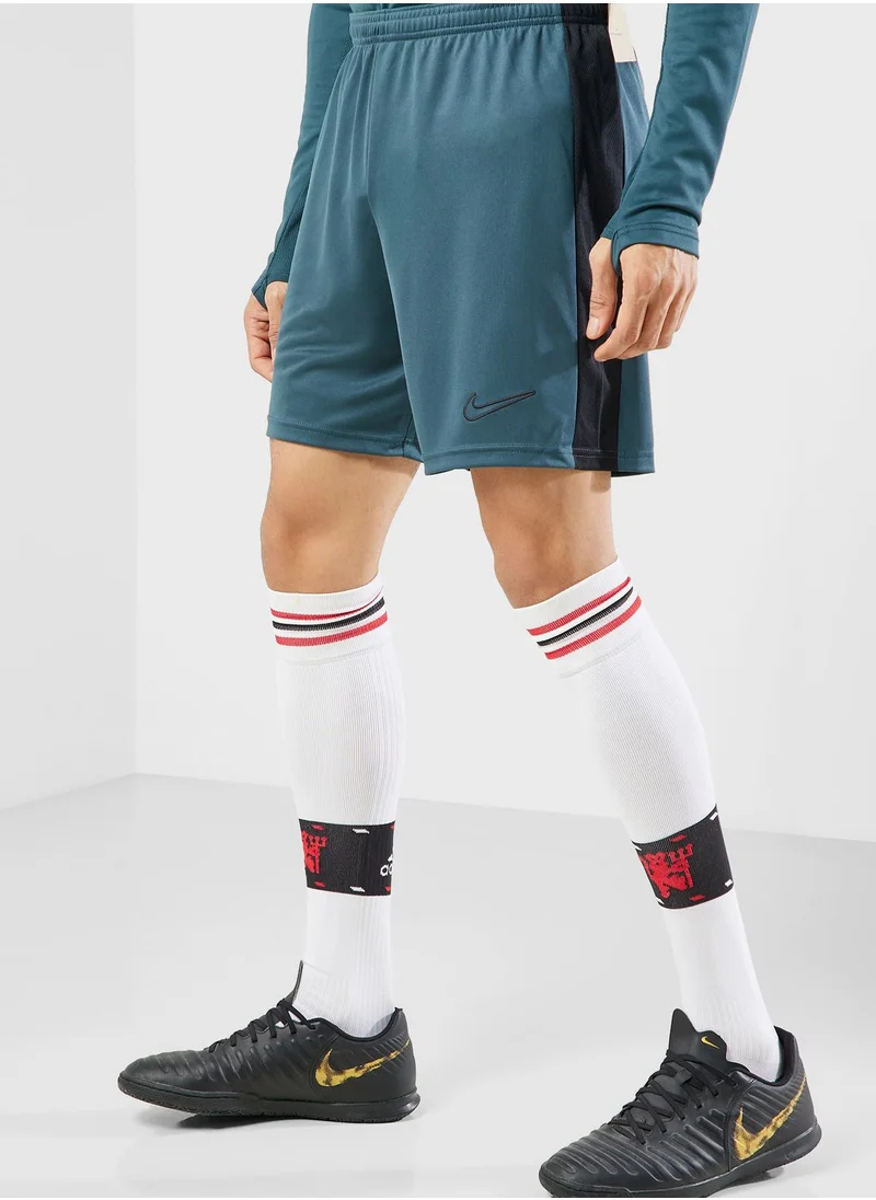 نايكي شورت Dri-Fit Acd23