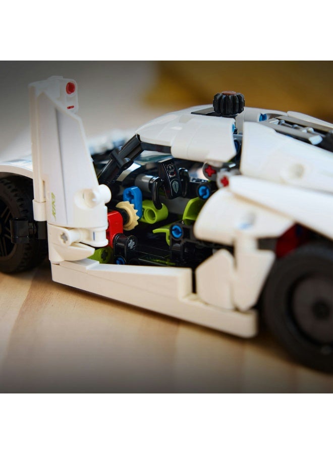 Technic Koenigsegg Jesko Absolut White Hypercar 42184 (801) Pieces