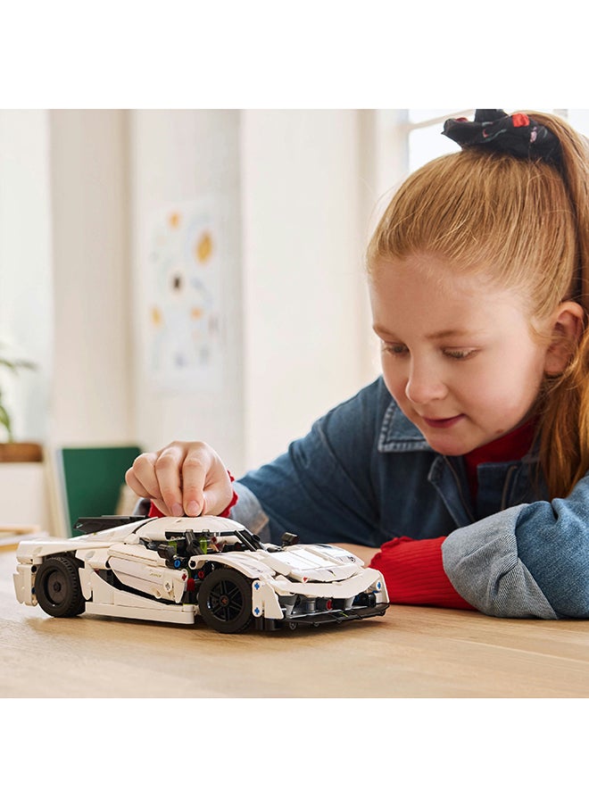LEGO سيارة هايبركار تكنيك كوينجسيج جيسكو أبسلوت البيضاء، مجموعة طراز قابلة للبناء للأطفال، لعبة سيارة سباق للأطفال، هدية لعشاق السيارات 42184 (801 قطعة)  - Image 5