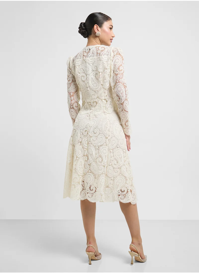 خزانة Lace Top & Skirt Set