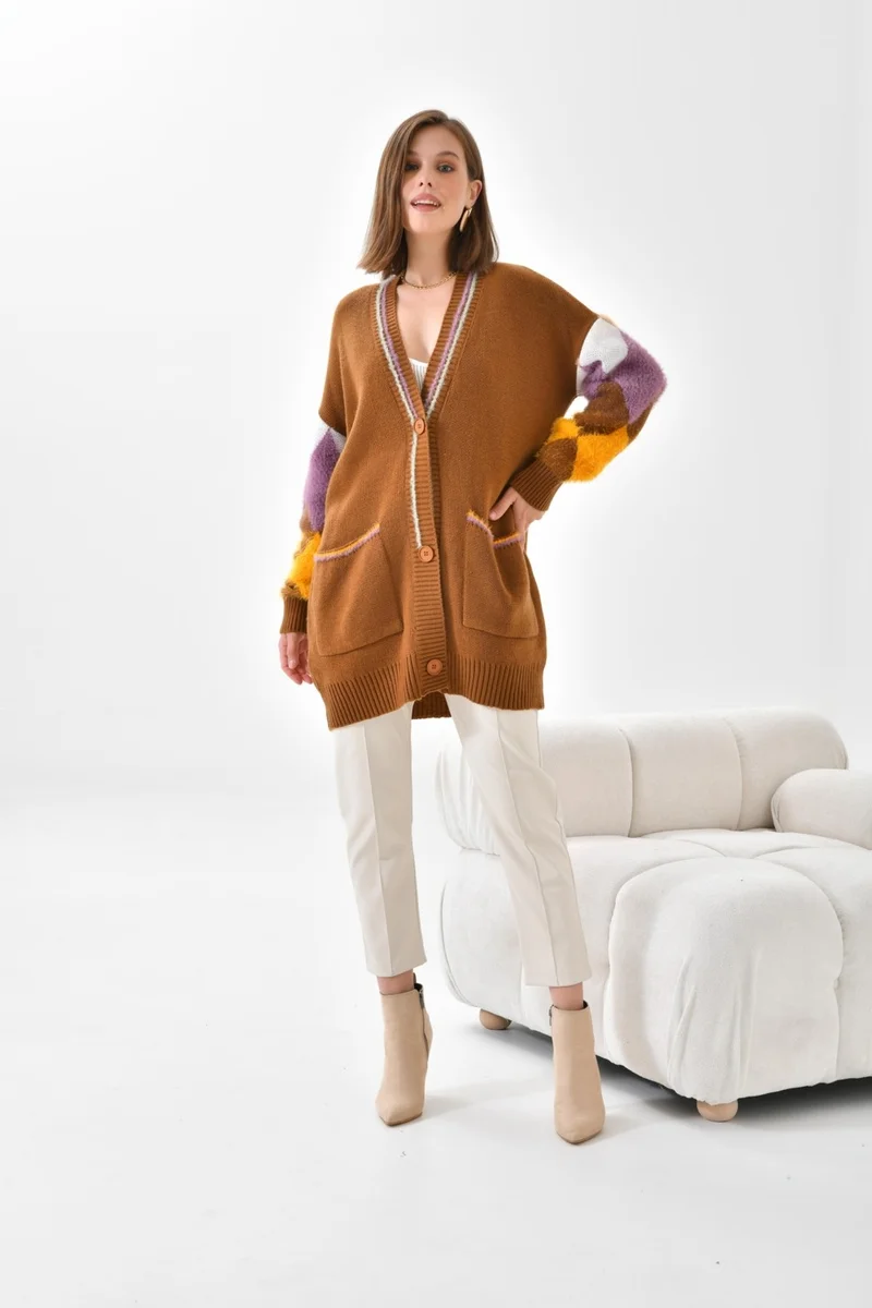 Garmi Women's Baklava Detailed Cardigan Tan