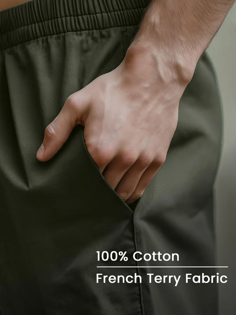 نوبيرو شورت رجالي بقصة عادية بلون أخضر زيتوني