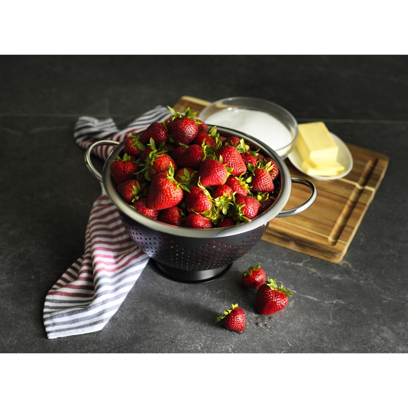 GoodCook Gourmet Colander, 5qt capacity, Stainless Steel with Handles and Elevated Pedestal Foot, Bold Black - Image 5