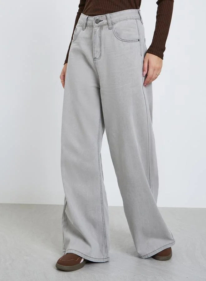 ستايلي جينز واسع بخصر متوسط