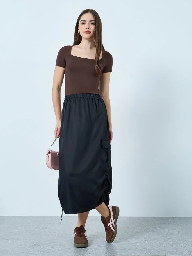 Styli Styli Solid Square Neck Fitted Short Sleeve T-Shirt