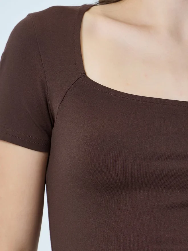 Styli  Styli Solid Square Neck Fitted Short Sleeve T-Shirt for Women | Best Price UAE