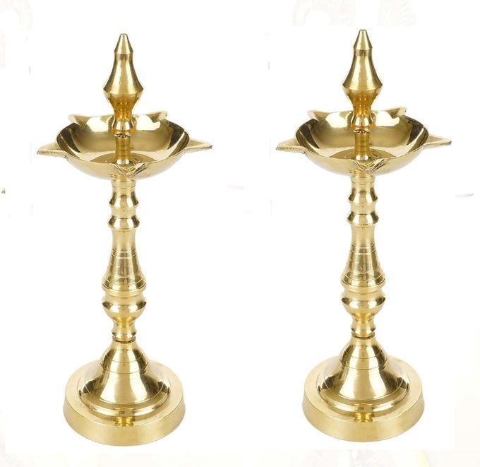 BRASS TRADITIONAL KERALA OILGHEE DIYA DEEPAK LAMP DESIGNER LONG DIYAS FOR HOME POOJA ROOM PANCHARTI PANCHMUKHI PITAL DIYA FOR PUJA DECORATION AARTI DIWALIGOLD COLOR PACK OF 2