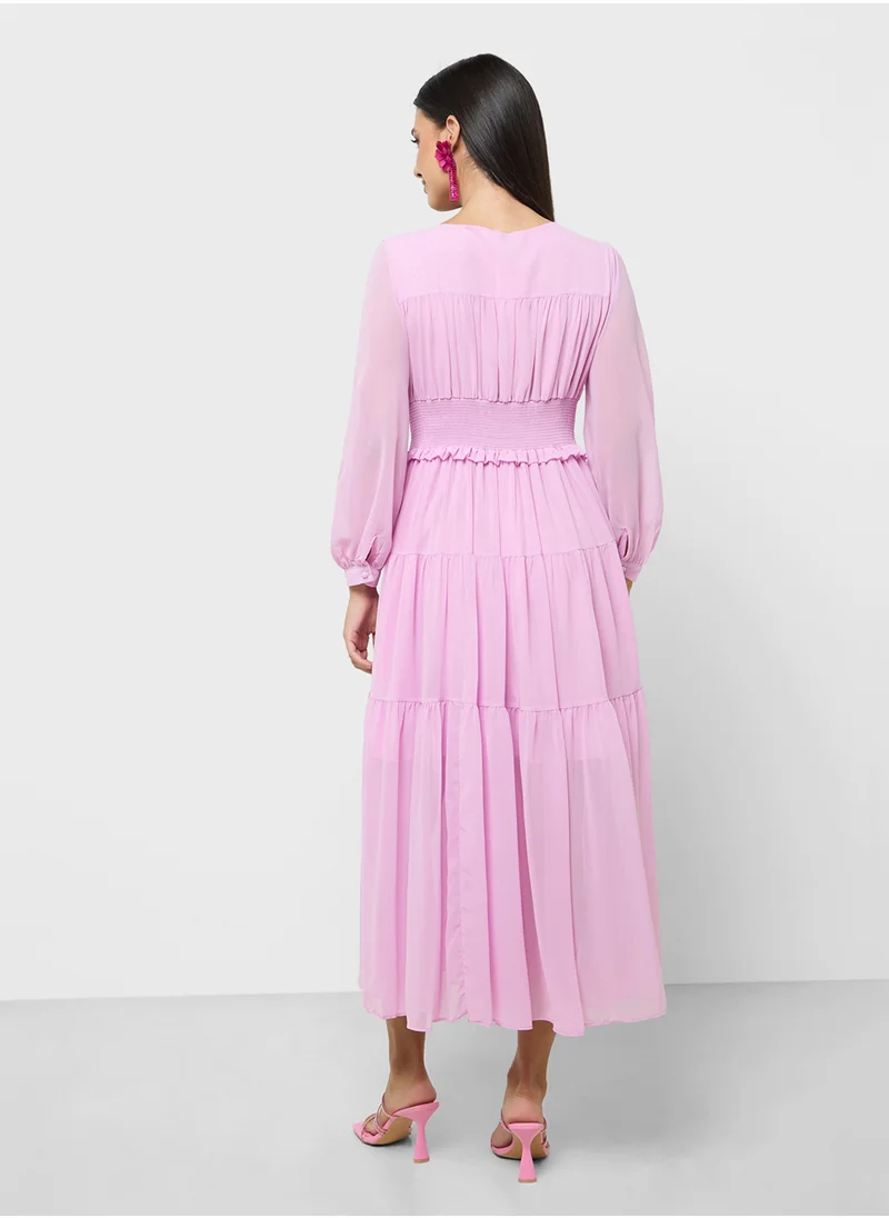 ايلا Shirred Wiast Tiered Dress