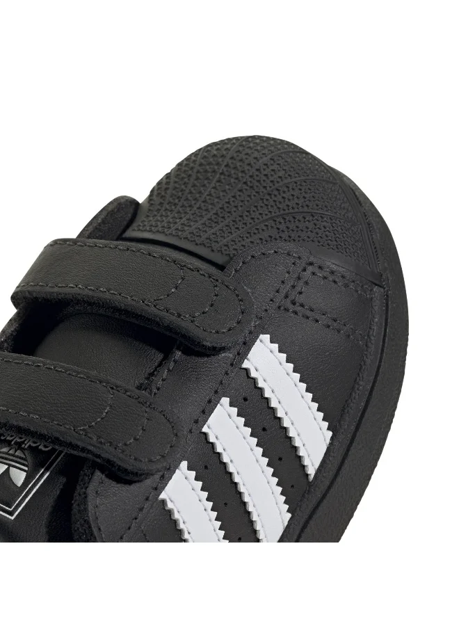 adidas أحذية سوبرستار     للأطفال باللون الأسود من أوريجينالز