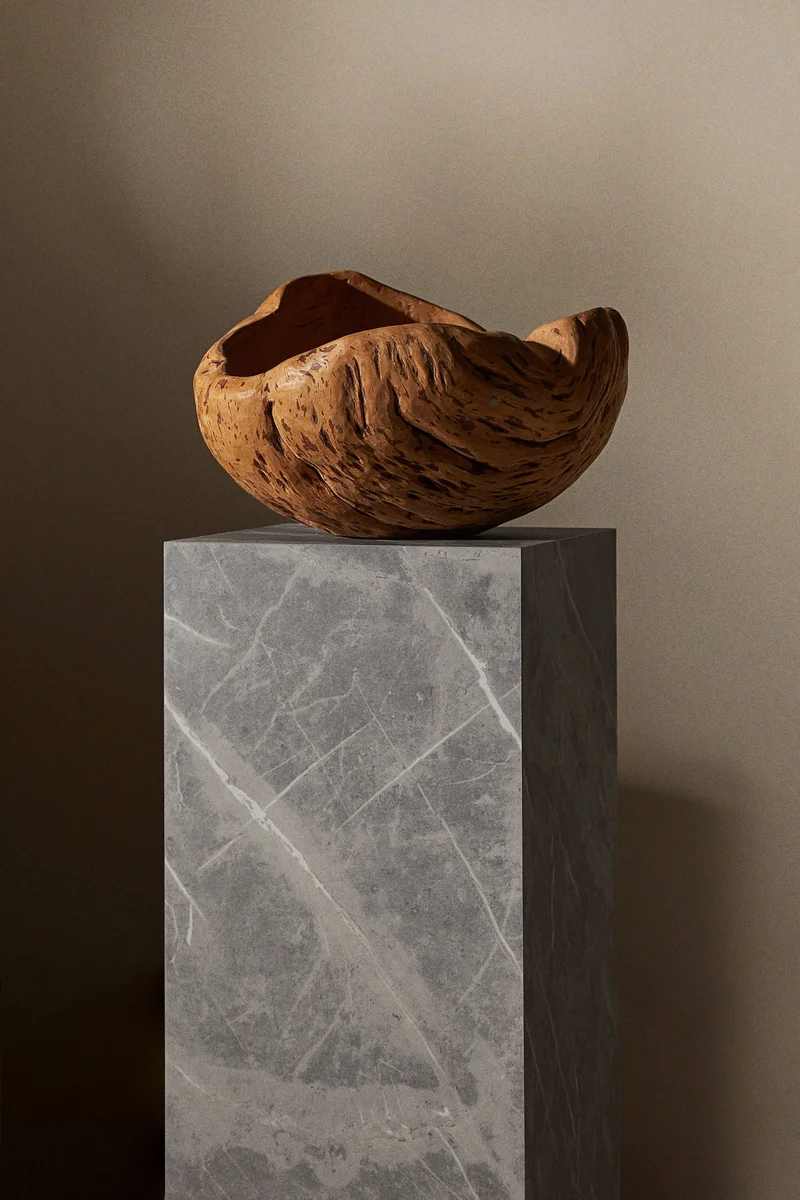 اتش اند ام قاعدة مربعّة